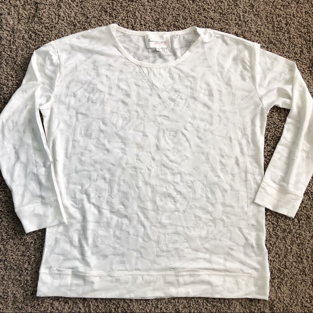 TWO by Vince Camuto White Sheer Animal Print Top